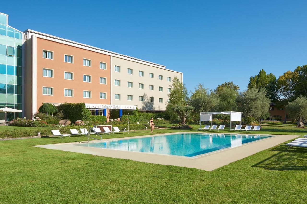Anusca Palace Hotel Кастел Сан Пиетро Терме Екстериор снимка