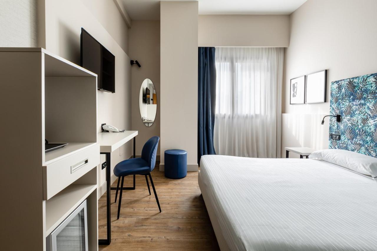 Anusca Palace Hotel Кастел Сан Пиетро Терме Екстериор снимка